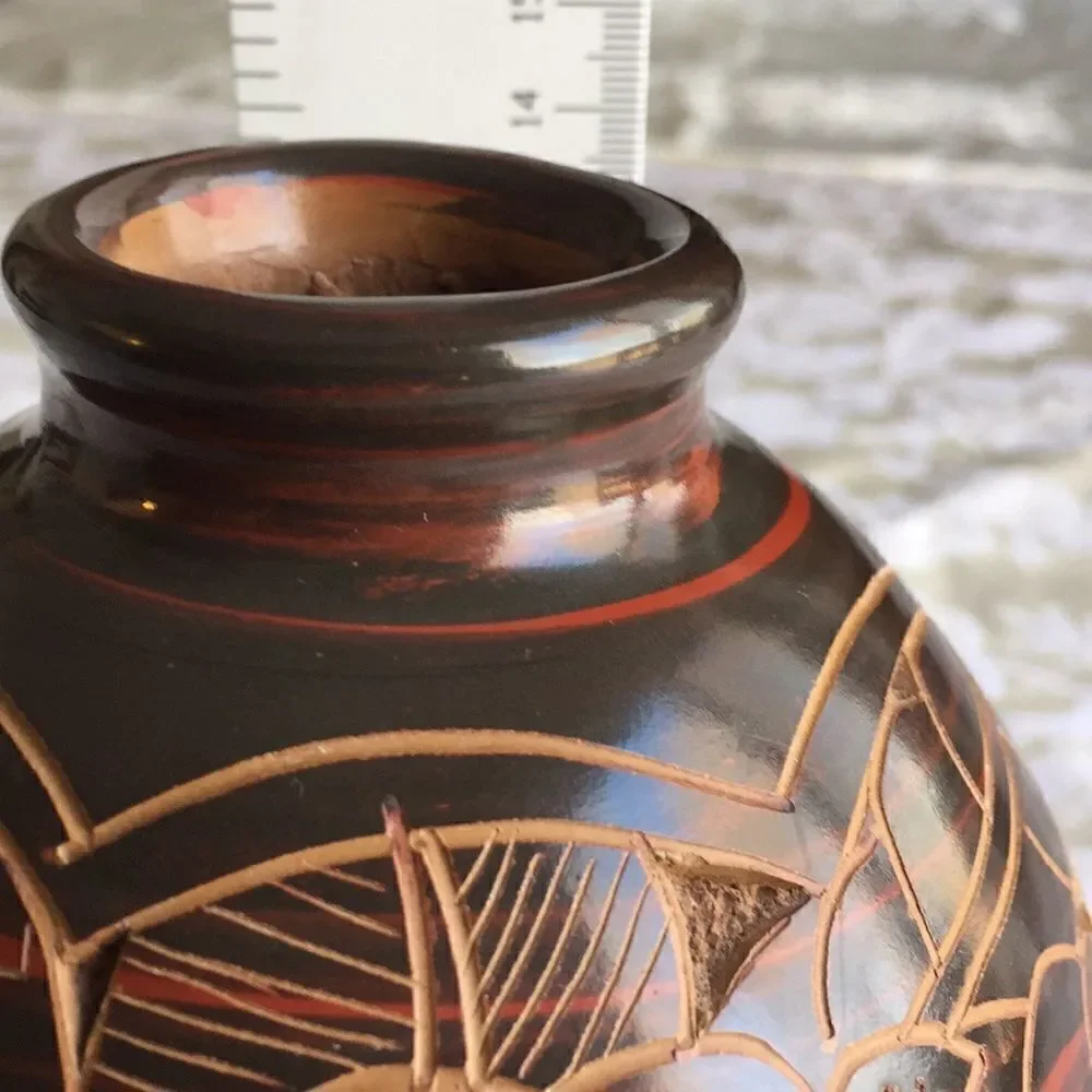 Handcrafted Costa Rican Vase 5 1/2” tall X 4 1/2